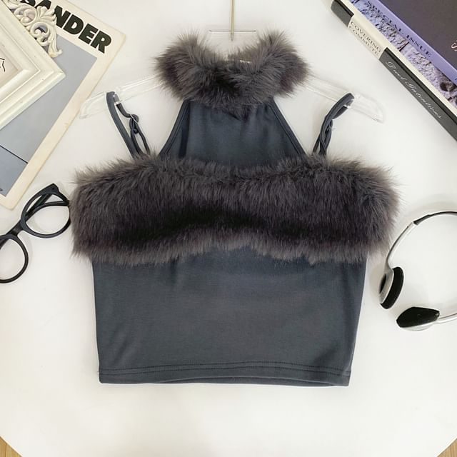Iasia-Halter-Neck Fluffy Panel Crop Top