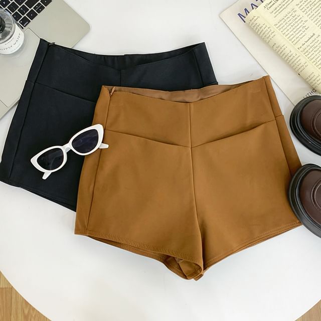 Iasia-High Waist Plain Shorts