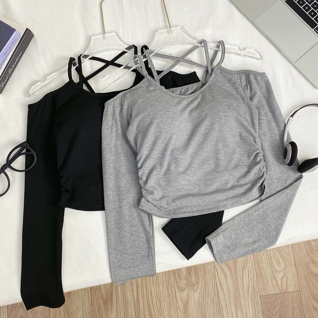 Iasia-Long Sleeve Cold Shoulder Plain Padded Top