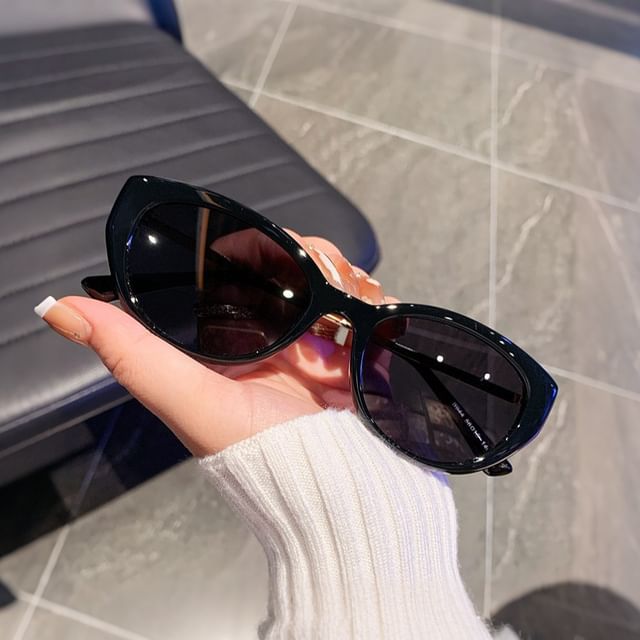 iLANURA-Cat Eye Sunglasses