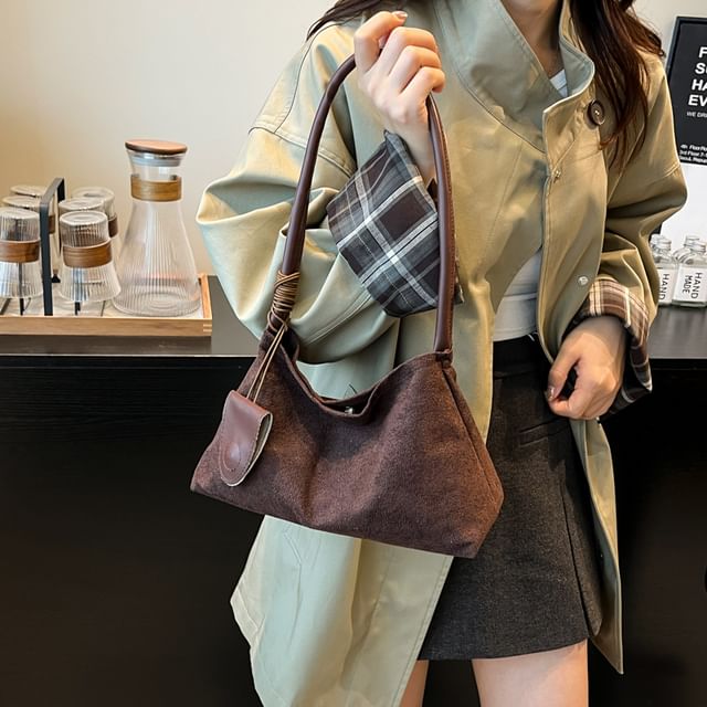 Indenis-Faux Leather Plain Shoulder Bag