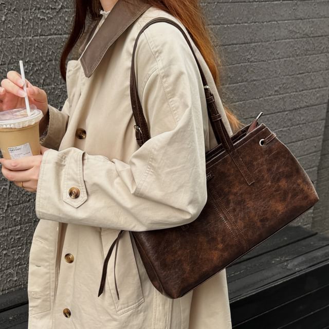 Indenis-Faux Leather Shoulder Bag