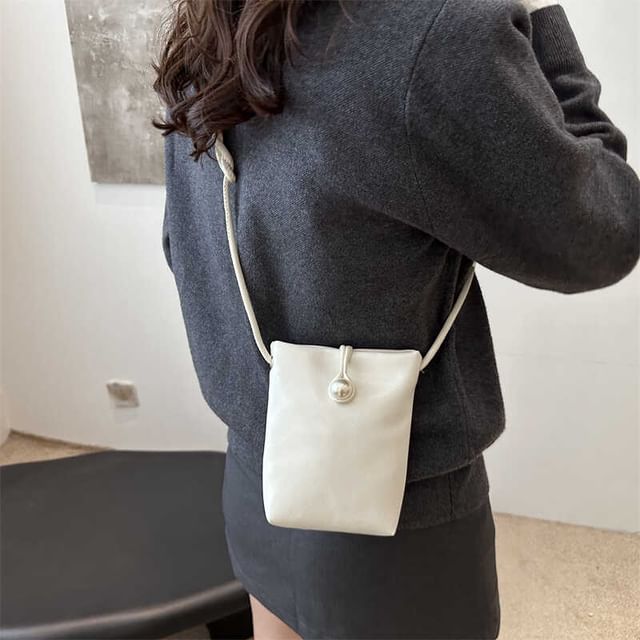 Indenis-Faux Pearl Button Crossbody Bag