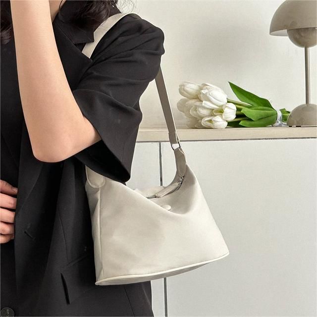 Indenis-Plain Crossbody Bag