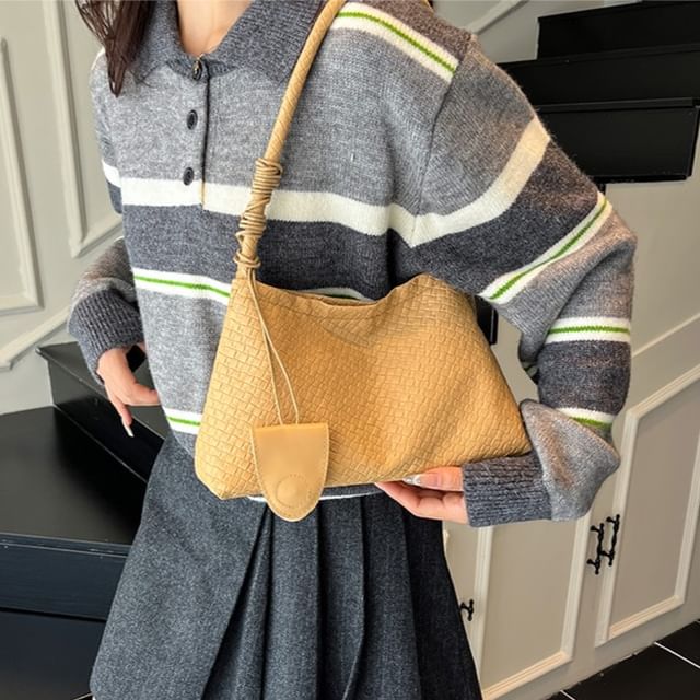 Indenis-Woven Plain Shoulder Bag