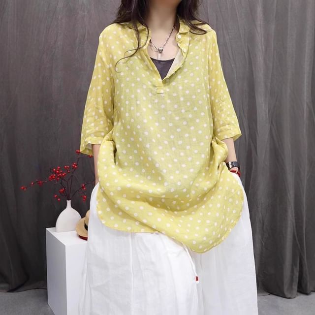 INEN-34-Sleeve Half Buttoned Dotted Top