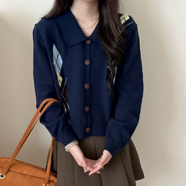 INEN-Collared Argyle Cardigan