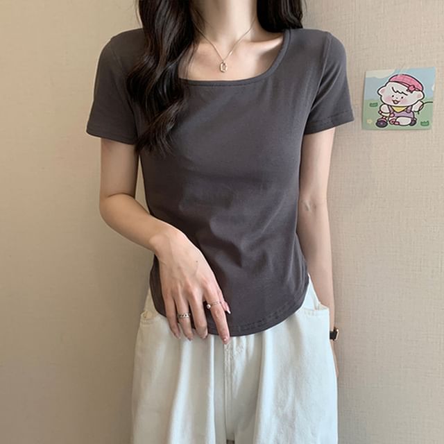 INEN-Short Sleeve Square Neck Plain Tee