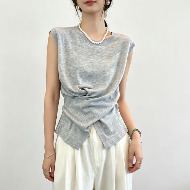 INEN-Sleeveless Round Neck Plain Slit Knit Top