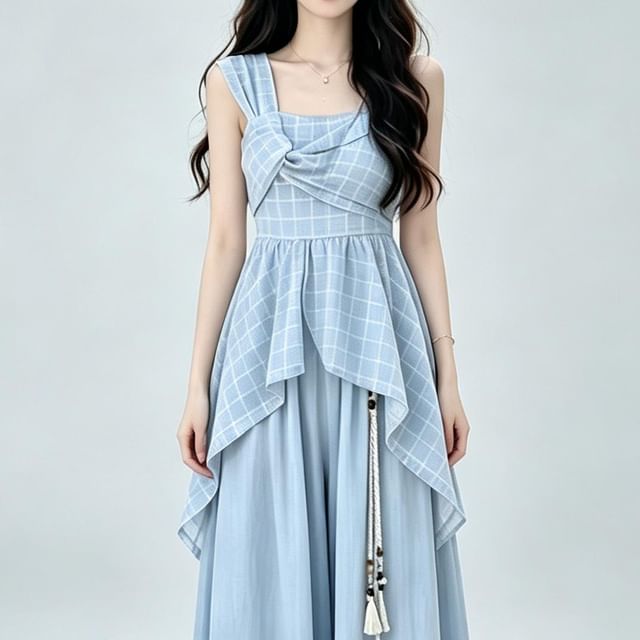 INEN-Sleeveless Square Neck Plaid Flowy Top