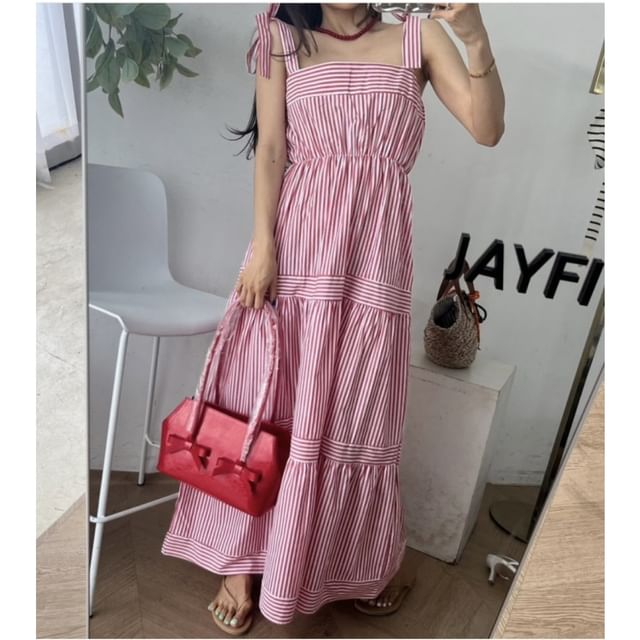INEN-Sleeveless Striped Maxi A-Line Dress