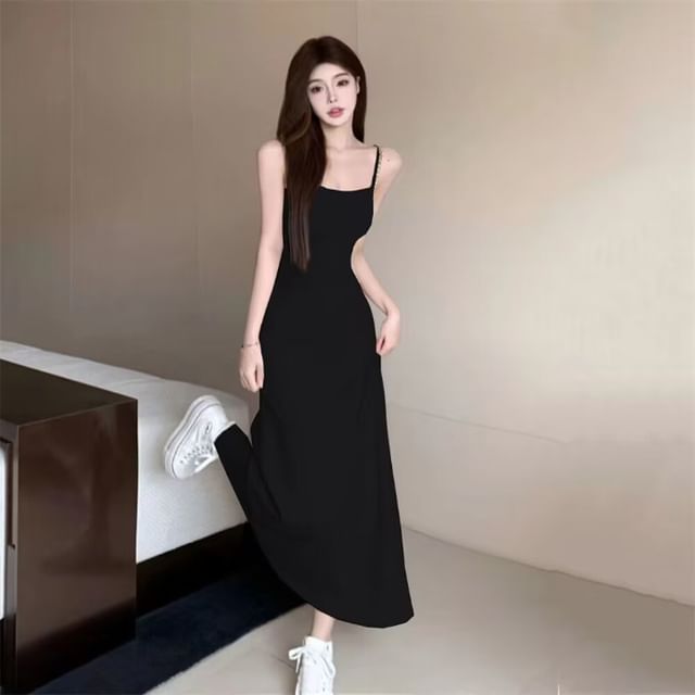 INEN-Spaghetti Strap Scoop Neck Plain Maxi A-Line Dress
