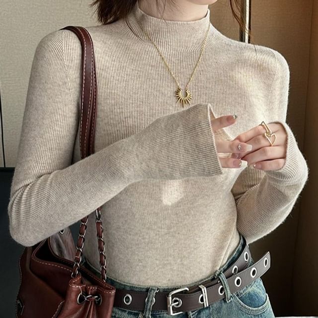 Isaaca-Long-Sleeve Mock Neck Plain Ribbed Knit Top