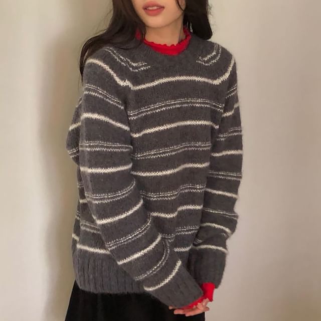 ISSOL-Crew Neck Striped Sweater