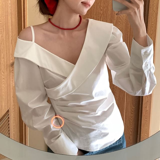 ISSOL-Long-Sleeve V-Neck Plain Blouse