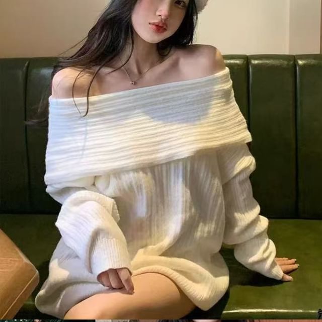ISSOL-Off-Shoulder Plain Oversized Sweater