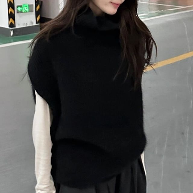 ISSOL-Turtleneck Plain Sweater Vest