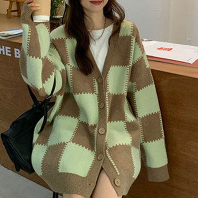 ISSOL-V-Neck Checkerboard Button-Up Cardigan