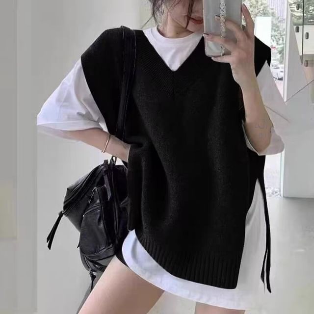 ISSOL-V-Neck Plain Side-Slit Sweater