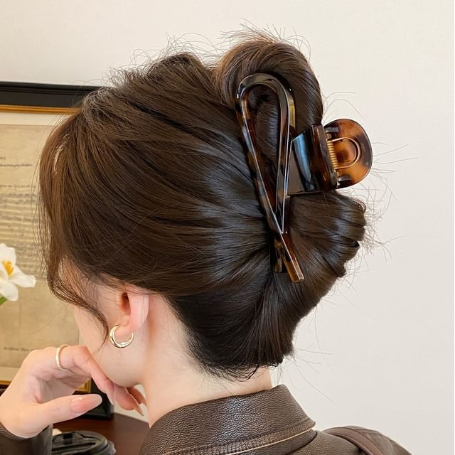 Jael-Acetate Hair Claw Clip