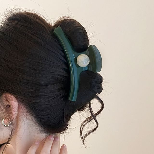 Jael-Acrylic Hair Clamp