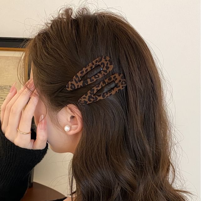 Jael-Leopard Print Hair Clip