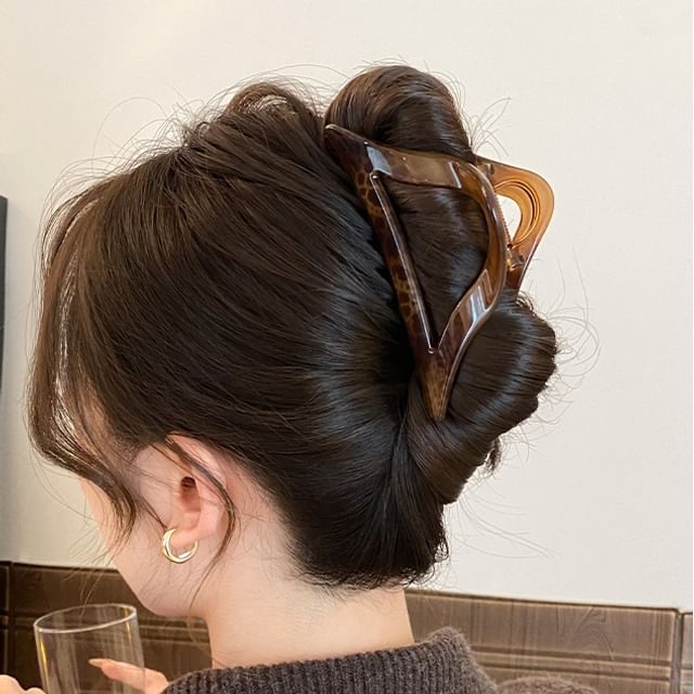 Jael-Leopard Print Triangle Hair Claw