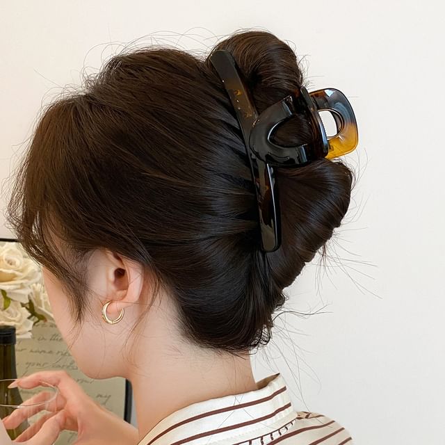 Jael-Plain Acrylic Hair Claw Clip