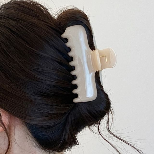 Jael-Plain Hair Claw