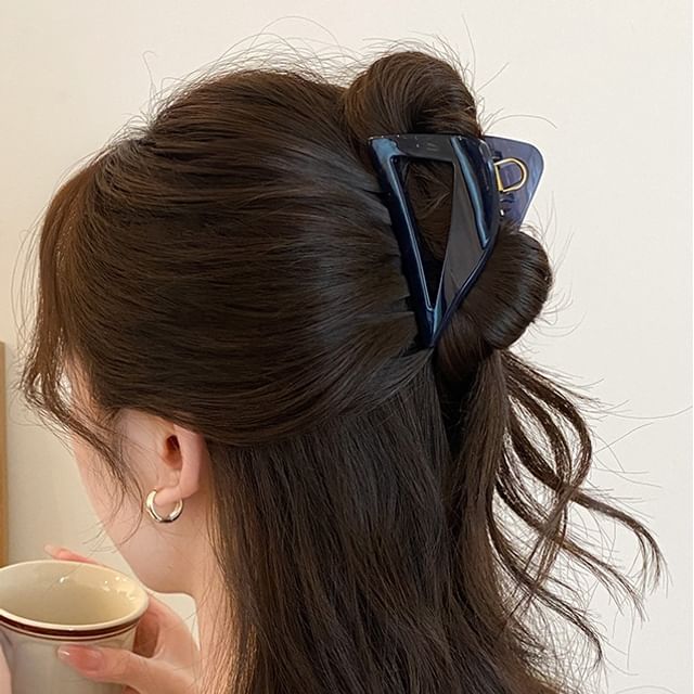 Jael-Triangle Hair Clamp