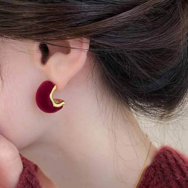 Jael-Velvet Stud Earring