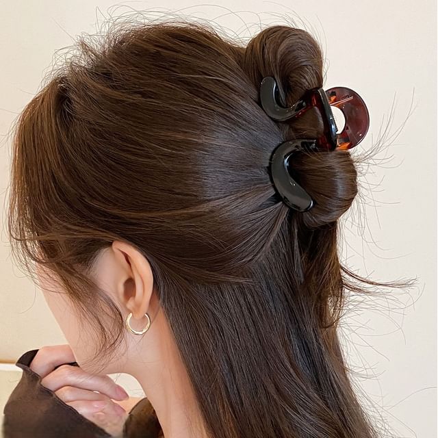 Jael-Wavy Alloy Hair Claw