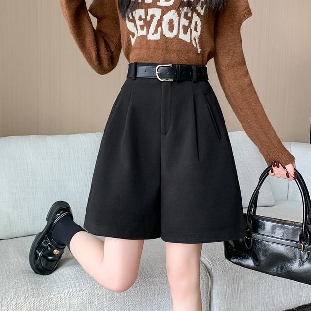 Jaqmine-High Waist Plain Inverted Pleated Shorts