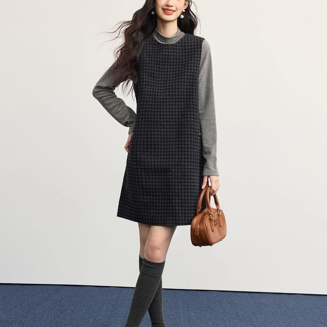 Jeonseon-Crew Neck Gingham Mini Overall Dress