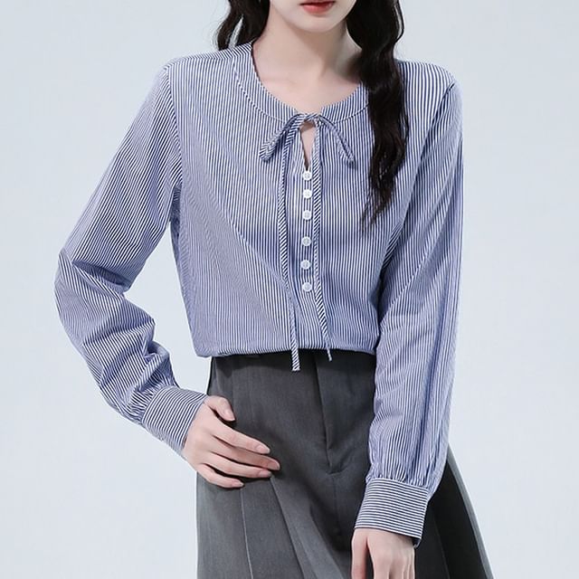 Jeonseon-Long-Sleeve Round Neck Pinstriped Blouse
