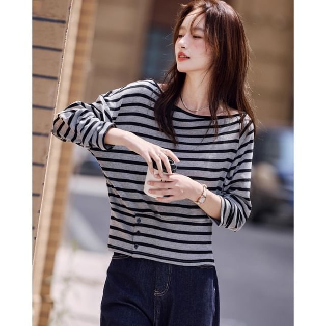 Jeonseon-Long-Sleeve Scoop Neck Striped Tee