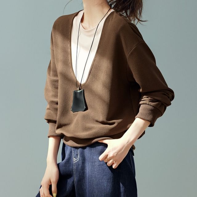 Jeonseon-Mock Two-Piece Round Neck Two Tone Pullover