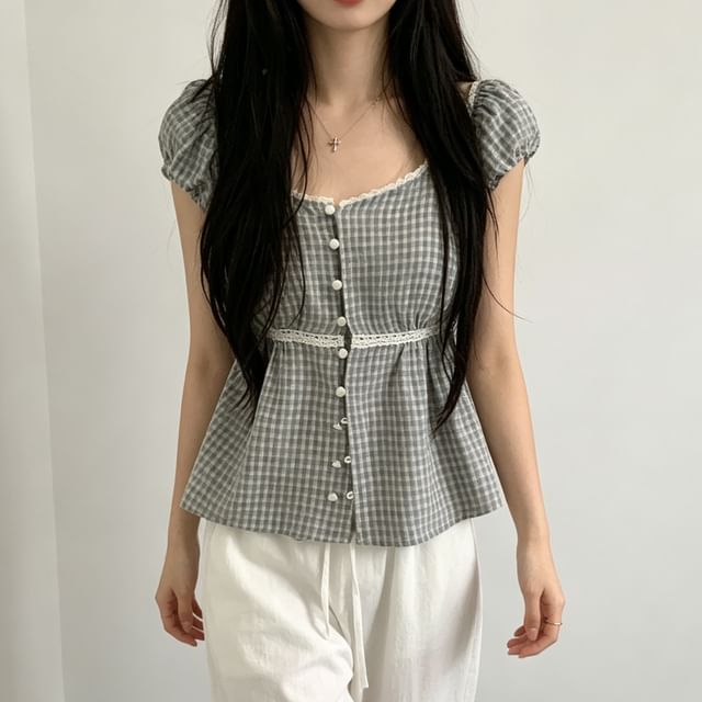 Jesong-Cap Sleeve Square Neck Panel Lace Blouse