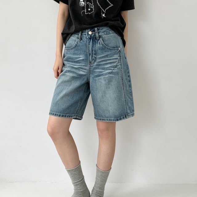 Jesong-Mid Rise Washed Denim Shorts