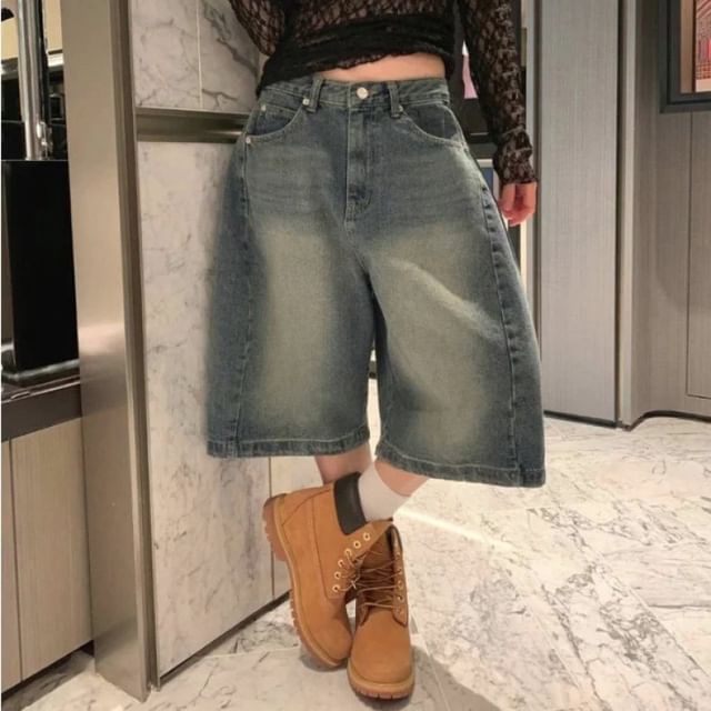 Jesong-Mid Rise Washed Wide Leg Jorts