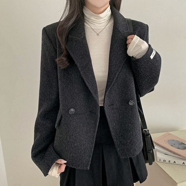 Jesong-Peak Lapel Plain Double Breasted Blazer