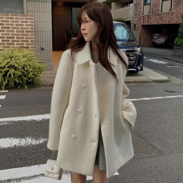 Jesong-Plain Double-Breasted Coat