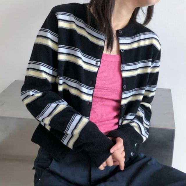 Jesong-Round Neck Striped Cardigan