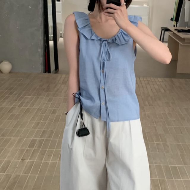Jesong-Sleeveless Scoop Neck Plain Ruffle Trim Button Up Blouse