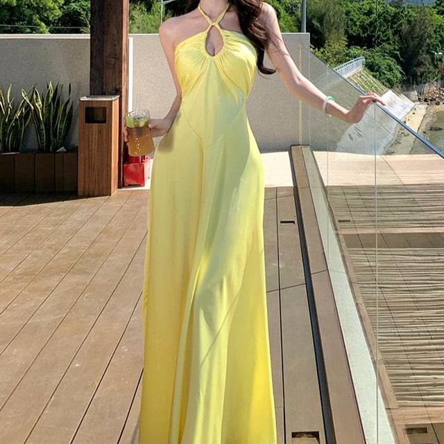 JIYON-Halter V-Neck Plain Ruched Evening Gown