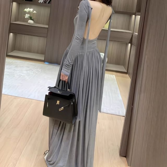 JIYON-Long-Sleeve Scoop Neck Open Back Maxi A-Line Dress