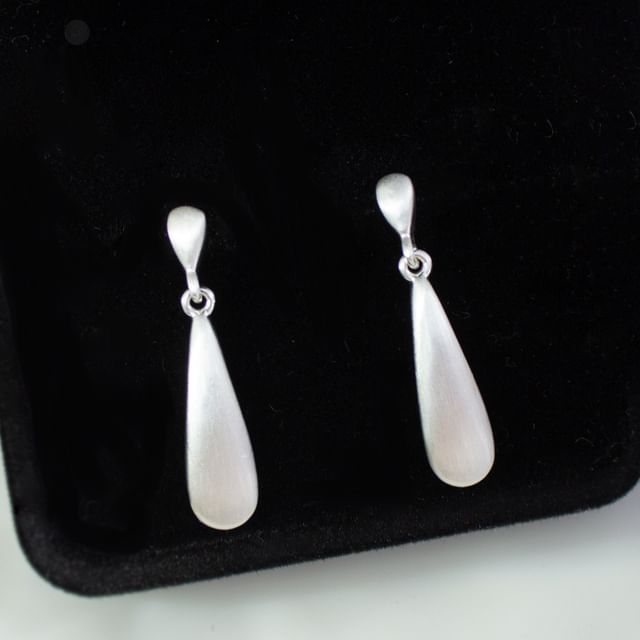 Joodii-Cooper Waterdrop Dangle Earring Clip On Earring