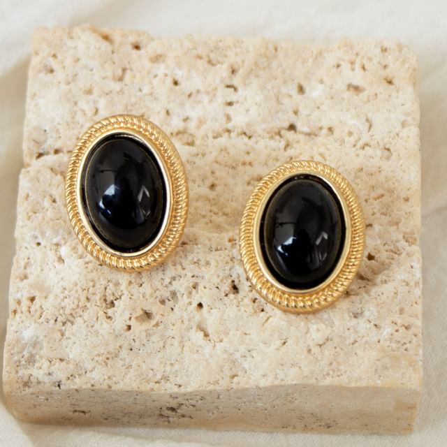 Joodii-Dome Oval Stud Earring Clip On Earring