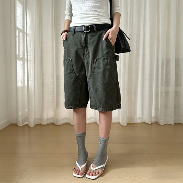 Joyciful-Mid Rise Plain Straight Leg Jorts