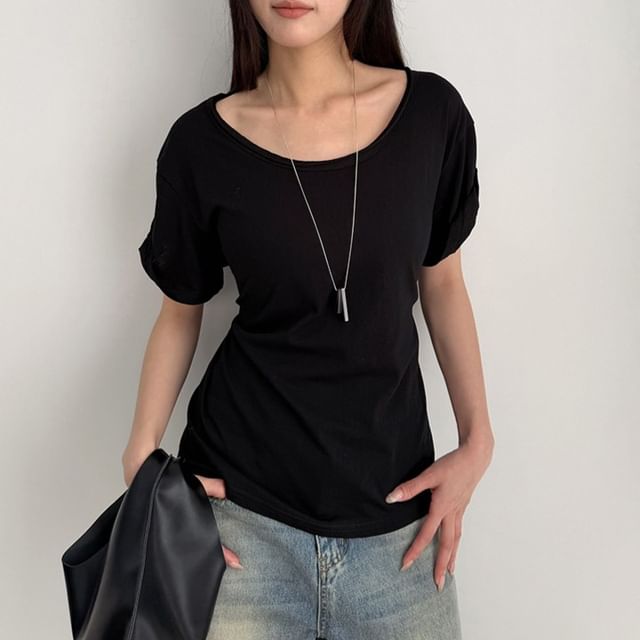 Joyciful-Short-Sleeve Scoop Neck Plain T-Shirt